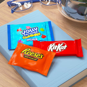 Jolly Rancher, Kit Kat and Reese's Assorted Flavored Snack Size Candy, Party Pack 30.03 oz